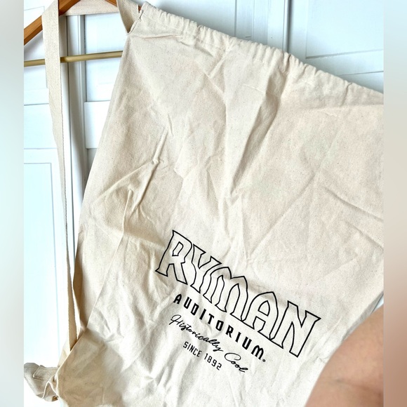 Ryman Auditorium Nashville Musicians Travel Bag - Picture 5 of 9